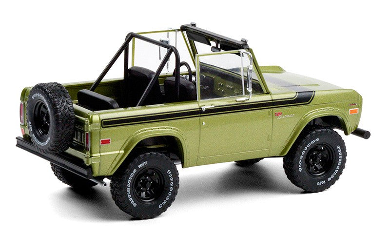 1975 Ford Bronco Sport - Medium Green Glow with Sunraysia Wheels 1/18  Greenlight - 19100