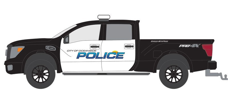 2018 Nissan Titan XD Pro-4X - City of Oceanside, California Police - Hot Pursuit  39 - 1/64 GreenLight - 42970 E