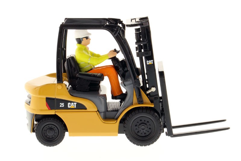 Caterpillar DP25N Lift Truck - Core Classics Series - Diecast Master  1/50 -  85256 - Passion Diecast 