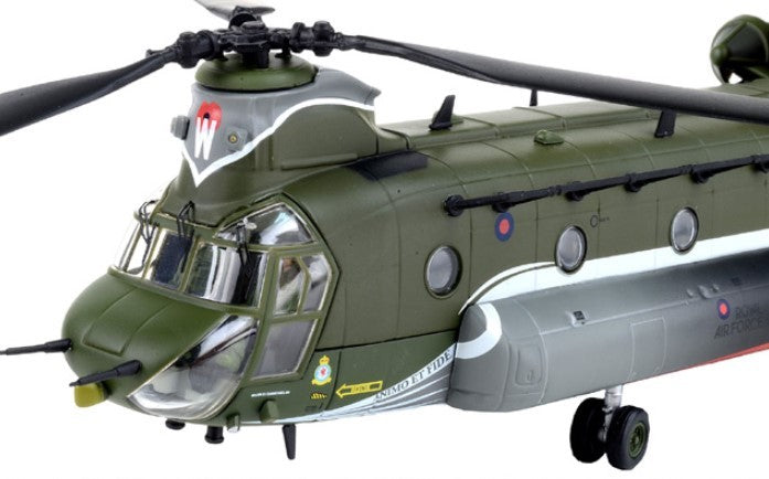 Boeing Chinook HC.Mk 4 - RAF No.18(B) Sqn, ZA712, RAF 100th Years 2016 - Corgi 1/72 AA34215