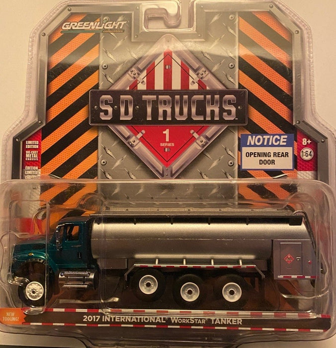 S.D. Trucks Series 1 - 2017 International WorkStar Tanker Truck  1-64 GREENMACHINE GL-45010CGR