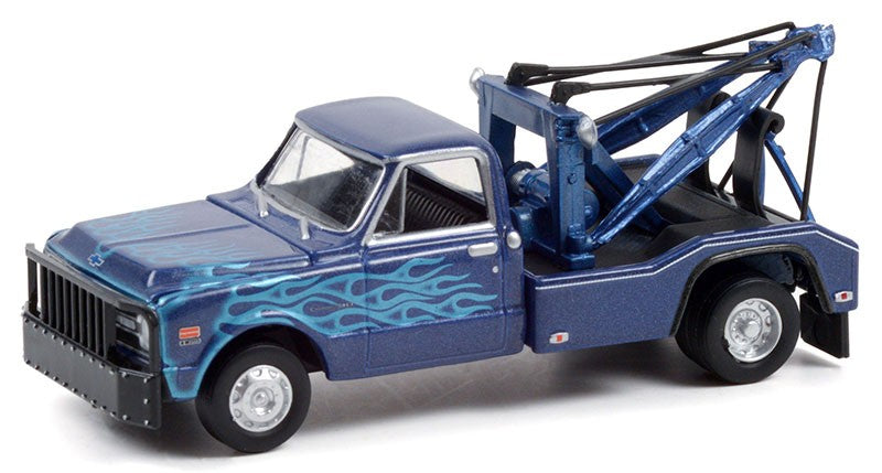 1969 Chevrolet C-30 Dually Wrecker in Blue and Black with Flames - Dually Drivers 8 - Greenlight 1-64 - 46080 A