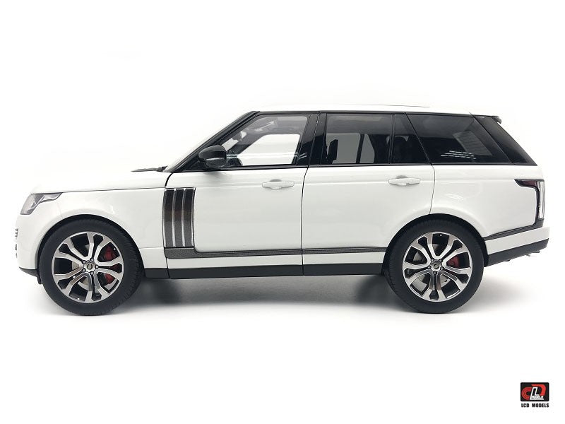 Range Rover SV Autobiography Dynamic - White -  LCD model  1/18 - 18001B-WH