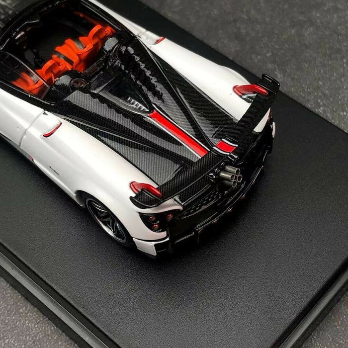 Pagani Huayra BC Roadster - white/carbone with detachable roof - LCD Models 1:64 - 64011 WH - Passion Diecast 