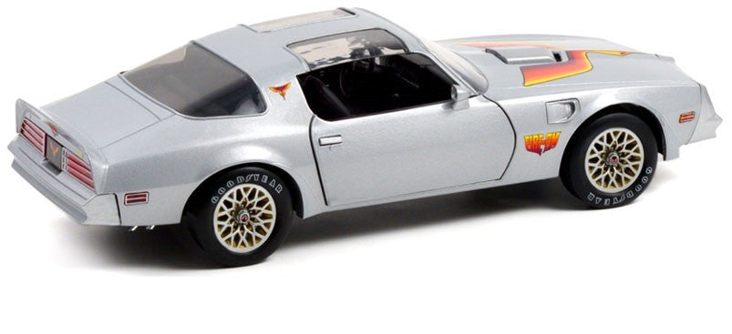 1977 Pontiac Firebird "Fire Am" Very Special Equipment in Silver with Hood Bird - Greenlight 1/18 - 19101 - Passion  Diecast 