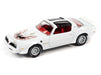 1977 Pontiac Firebird Trans Am Cameo White - Muscle Car USA Johnny Lightning 1:64 - JLSP175 B   JLMC027