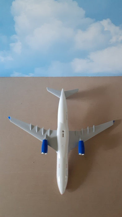 Air Transat  - Airbus A330-200 - 20th Anniversary  1/200 - TS236 - Passion Diecast