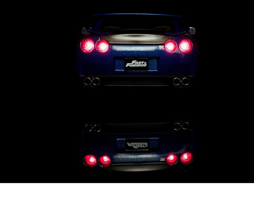 Fast & Furious 2009 Nissan GT-R (R35) With Brian Figure & Working Lights  -  Jada 1/18 -  31142 Passion Diecast 