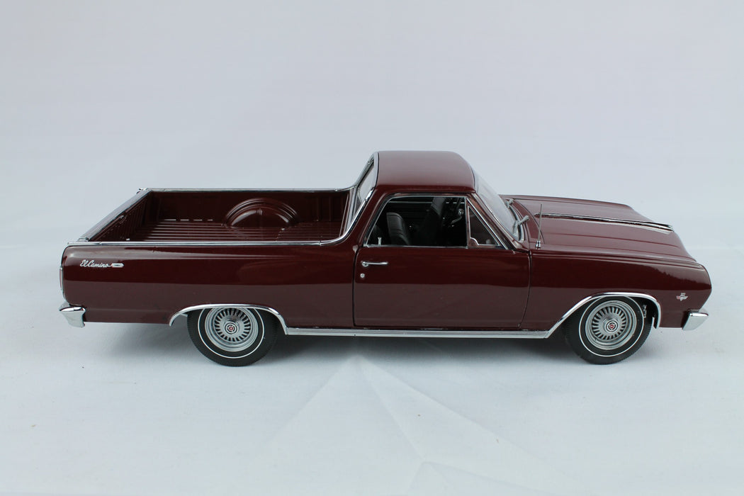 1965 Chevrolet El Camino bourgogne paint rash on hood Acme  1/18 -  1805405 used