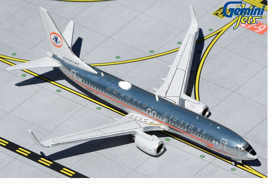Boeing 737-800 / American "Astrojet" N905NN / Gemini 1: 400 GJAAL1973