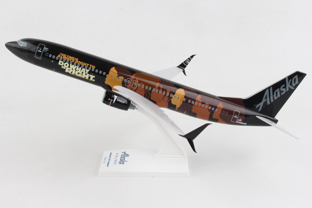 Alaska Boeing 737-900 "Commitment" / N492AS / Skymarks 1:130 SKR1082