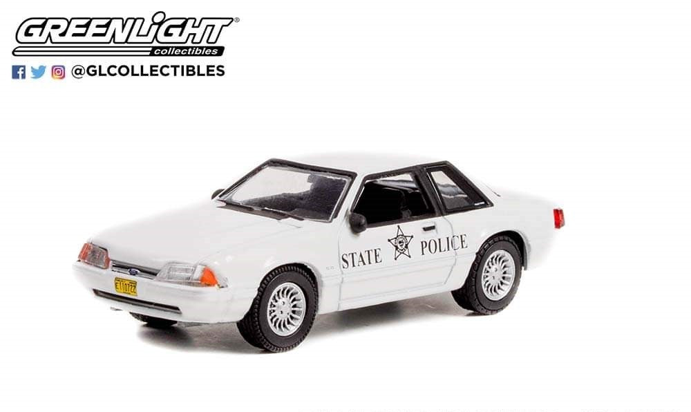 Hot Pursuit Series 41 Assortment - 1/64 Greenlight - 42990 - Passion Diecast