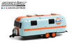 Custom Gulf Oil - 1971 Airstream Double-Axle Land Yacht Safari - 1:64 Greenlight - 34120 B  Passion Diecast
