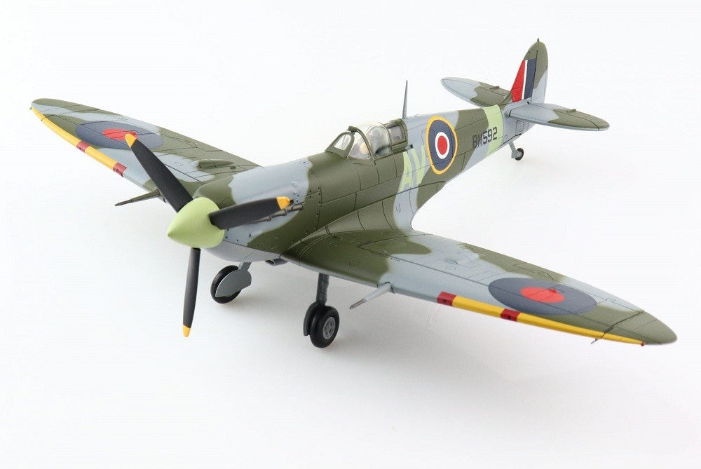 Supermarine Spitfire Mk Vb - RAF Exeter (Czech) Wing, BM592, Alois Vasatko, June 1942 - Hobby Master 1/48 HA7855