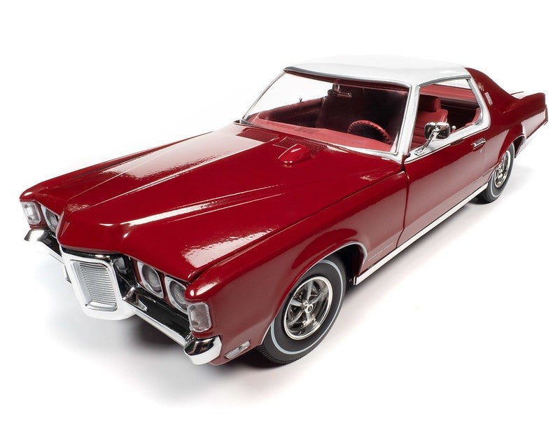 1969 Pontiac Grand Prix (Royal Bobcat) -  Auto World - 1/18 -  Amm1273 - Passion Diecast 