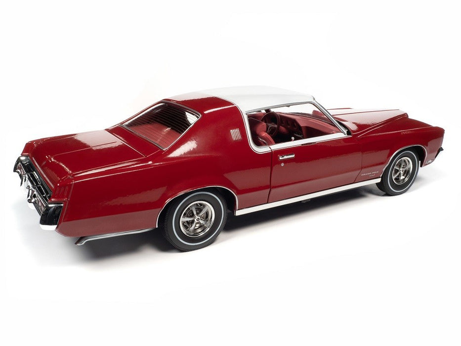 1969 Pontiac Grand Prix (Royal Bobcat) -  Auto World - 1/18 -  Amm1273 - Passion Diecast 
