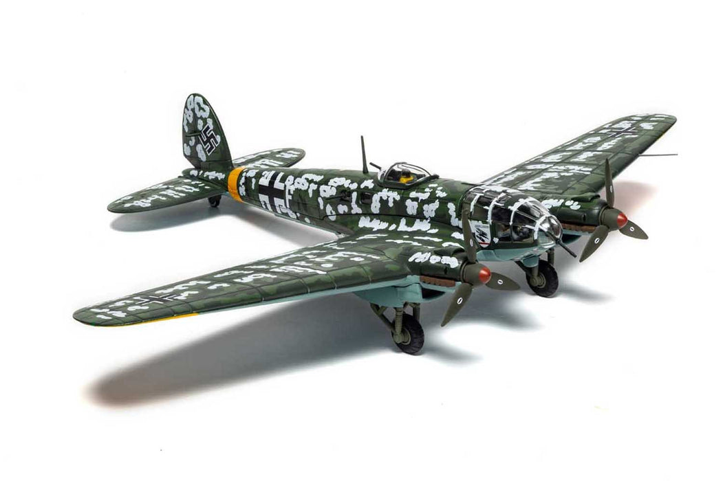 Heinkel He-111 H-6 Luftwaffe, W. Nr. 4500, A1+FN - Lt. Erich Horn, 5./KG53 Yukhnov, 21 January 1942 / Corgi 1:72 AA33718