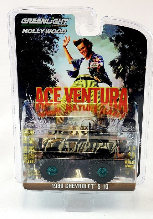 CHASE CAR 1989 Chevrolet S-10 Extended Cab Monster Truck - Ace Ventura 2 - Hollywood 32 - 1/64 Greenlight - 44920 EGR