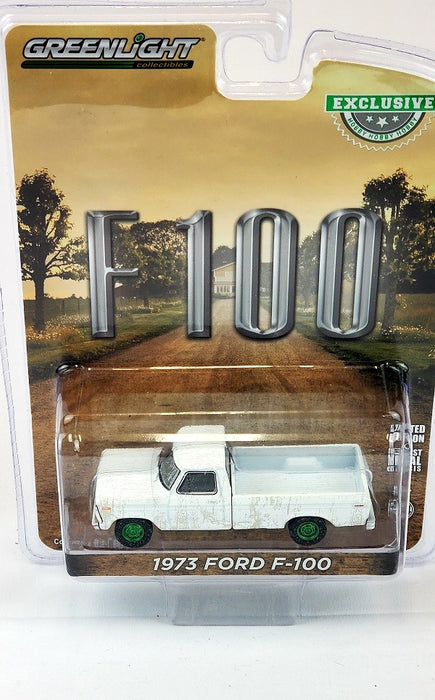 CHASE CAR 1973 Ford F-100 - weathered White Oncle Jesse - greenlight 1/64  Hobby Exclusive - 30217GR