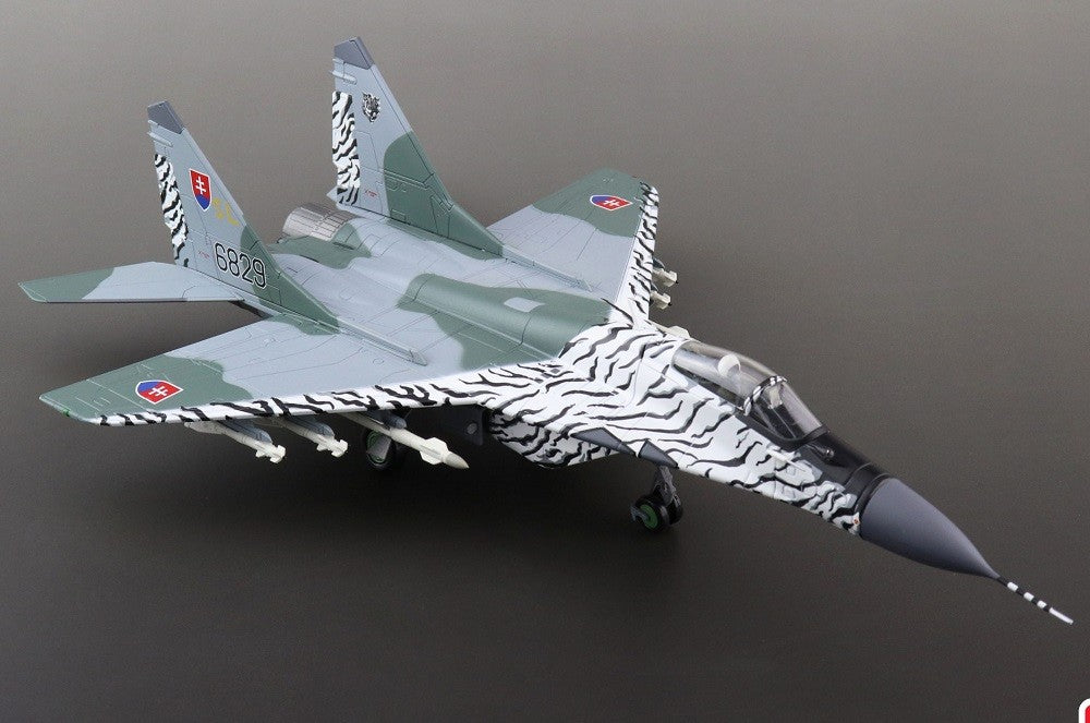 Mikoyan MiG-29AS Fulcrum-C Slovak Air Force 1st Letka, No. 6829 Tiger, Sliac AB, Slovakia, 2002 Hobby Master 1/72 HA6513