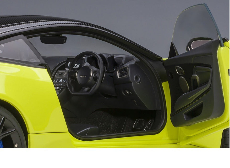 Aston Martin DBS Superleggera (Lime Essence) - Autoart - 70295 Passion Diecast