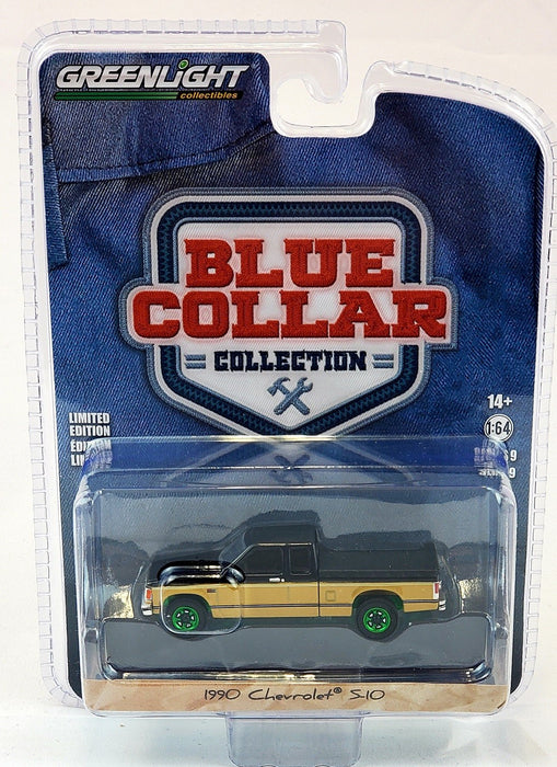 CHASE CAR 1990 Chevrolet S10 Tahoe with Tonneau Cover - Blue Collar Collection 9 - Greenlight 1/64 -  35200 EGR