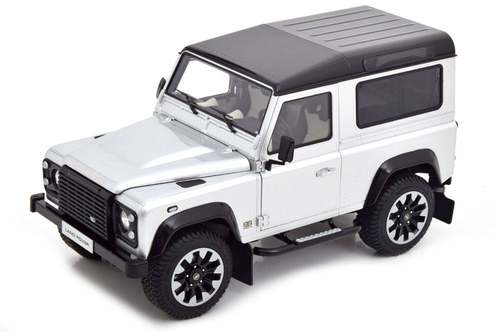 2018 Land Rover Defender 90 works V8 70th Edition - Silver - LCD model - 1/18 - 18007 SI - Passion Diecast