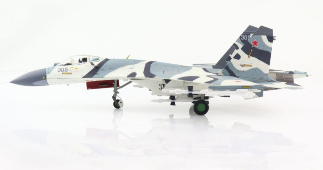Sukhoi Su-27SKM Flanker-B Russian Air Force - Blue 305, Le Bourget, France - Paris Airshow 2005 - Hobby Master 1/72 HA6012