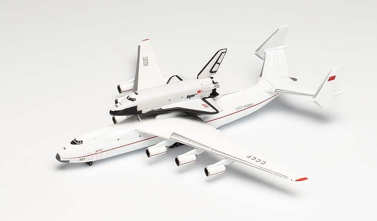 Antonov AN-225 & Buran Shuttle / Herpa 1:400 HE562812