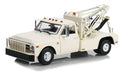 1968 Chevrolet C-30 Dually Wrecker - White  -  1/18  Greenlight 13623