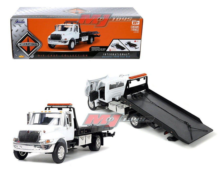 International Durastar 4400 Flat Bed  - jada 1/24 - 92351 - Passion Diecast 
