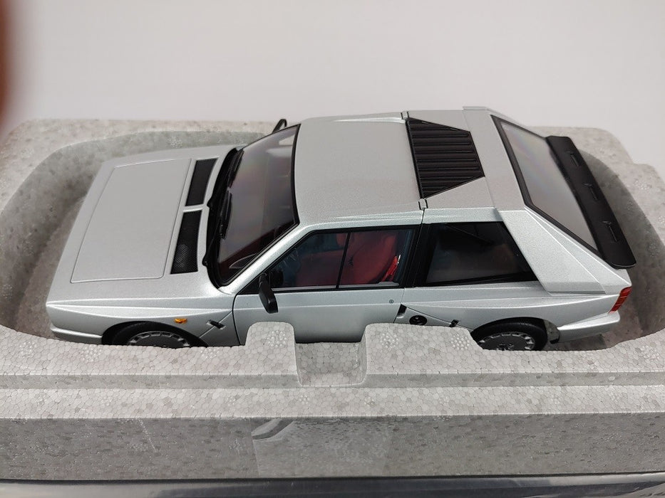 Lancia Delta  S4  silver  - Autoart   1/18 -  74772  Used  Read
