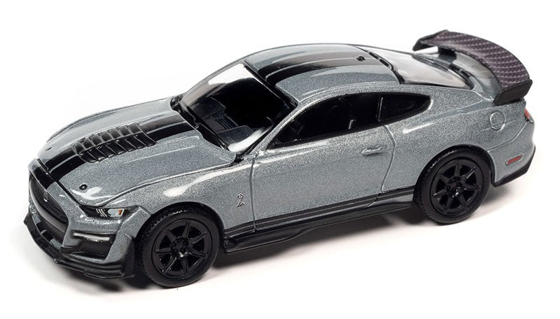 2021 Shelby GT500 - Carbon Edition in Iconic Silver with Twin Black Stipes on Lower Rockers - Auto World - 1/64 - AWSP114 B