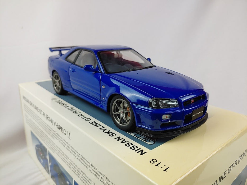 Nissan Skyline GT-R (R34) V-spec II Bayside Blue - Autoart   1/18 - 77335  Used  Read