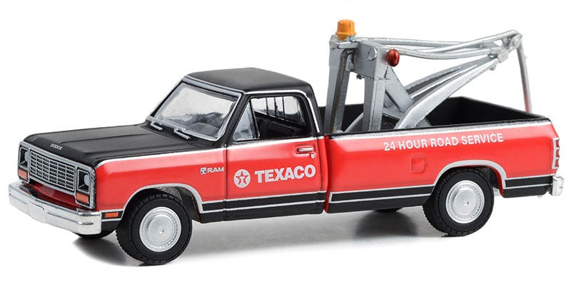Texaco - 1983 Dodge Ram D-100 Royal SE with Drop-In Tow Hook - Blue Collar Collection Series 12 -1/64 Greenlight - 35260 C