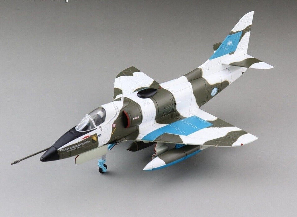 Douglas A-4C Skyhawk Argentine Air Force, San Julian AB, Argentina, 1982 / Hobby Master 1:72 HA1434
