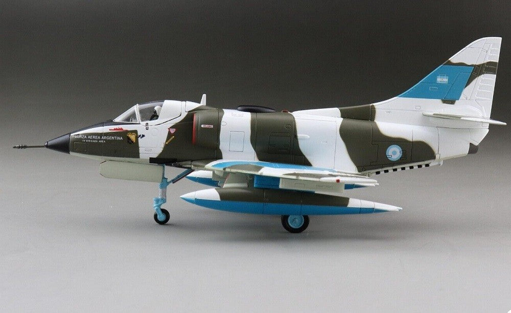 Douglas A-4C Skyhawk Argentine Air Force, San Julian AB, Argentina, 1982 / Hobby Master 1:72 HA1434
