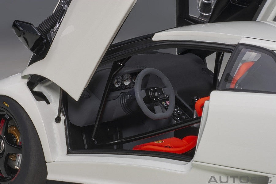 Lamborghini Diablo SV-R (Impact White) - Autoart - 79149 Passion Diecast