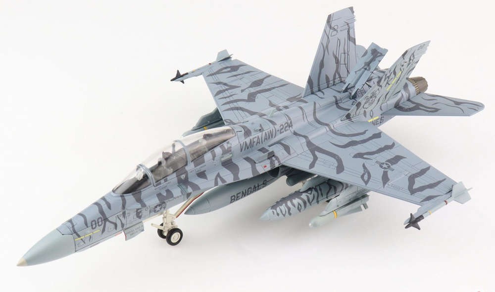 McDonnell Douglas F/A-18D Hornet - USMC VMFA(AW)-224 Bengals, WK00, MCAS Iwakuni, Japan, 2009 / Hobby Master 1:72 HA3569