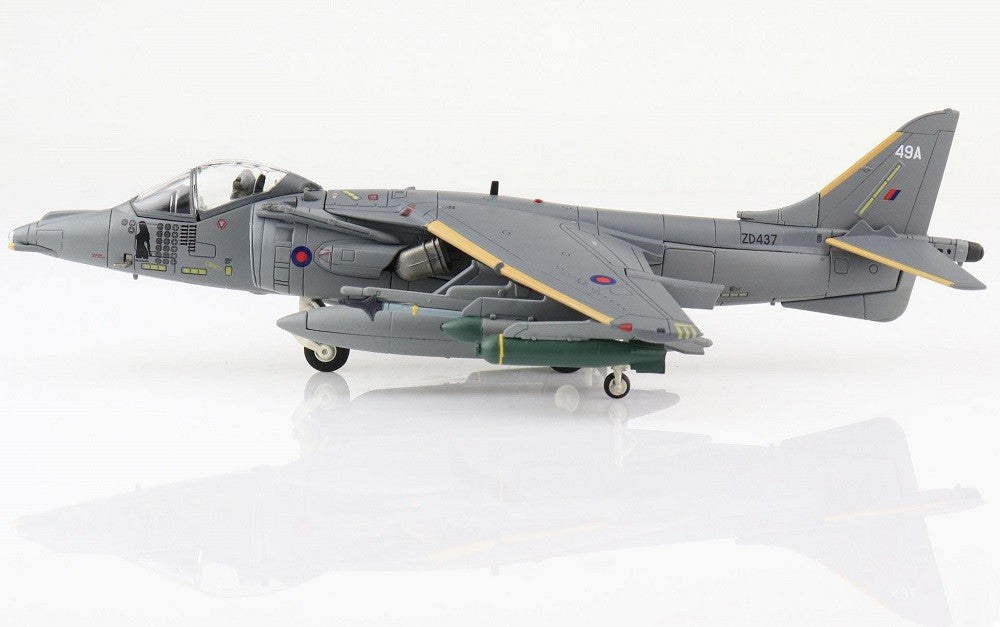 BAe Harrier GR.Mk 7 - RAF No.1 Sqn, ZD437 Michelle, Afghanistan, 2007 / Hobby Master 1:72 HA2650