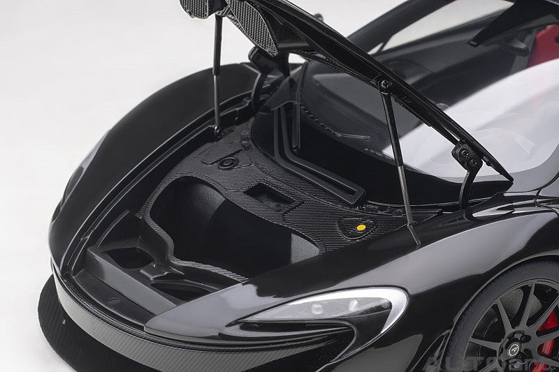 McLaren P1 (Fire Black)  - Autoart - 76065 Passion Diecast