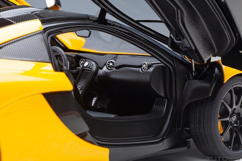 McLaren P1 (Volcano Yellow with yellow calipers) - Autoart - 76067 Passion Diecast