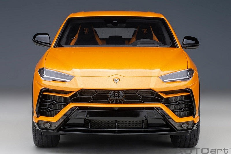 Lamborghini Urus (Arancio Borealis) - Autoart - 79160 Passion Diecast