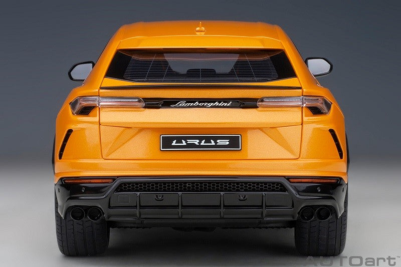 Lamborghini Urus (Arancio Borealis) - Autoart - 79160 Passion Diecast