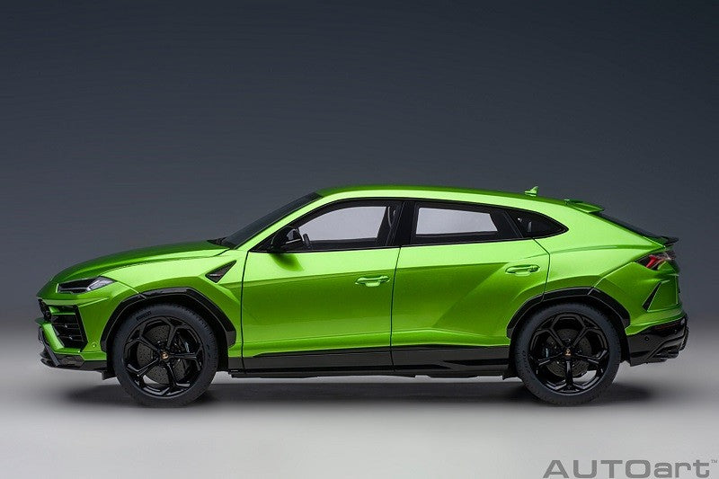 Lamborghini Urus (Verde Selvans) - Autoart - 79169 Passion Diecast