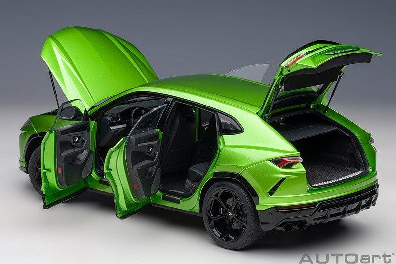 Lamborghini Urus (Verde Selvans) - Autoart - 79169 Passion Diecast