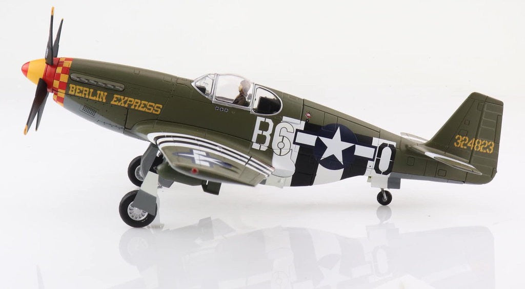 North American P-51B Mustang USAAF 43-24823 Berlin Express, W. Overstreet RAF Leiston England 1944 / Hobby Master 1:48 HA8514