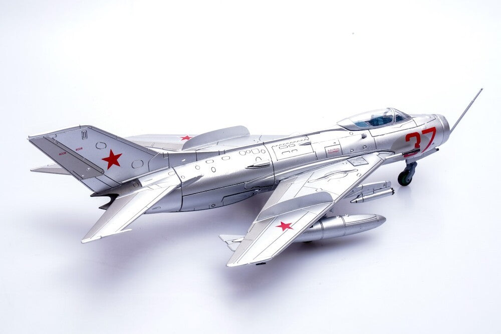 Mikoyan-Gurevich MiG-19S Farmer-C  Soviet Air Force VVS, Red 37, USSR - Panzerkampf Aircraft 14642PC