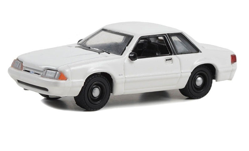 Police - 1987-93 Ford Mustang SSP in White (WITHOUT LIGHT AND PUSH BAR) - Hobby Exclusive - 1/64 Greenlight - 43008 A