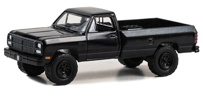 Black Bandit Series 28 - Assortment - 1/64 Greenlight - 28130 Passion Diecast